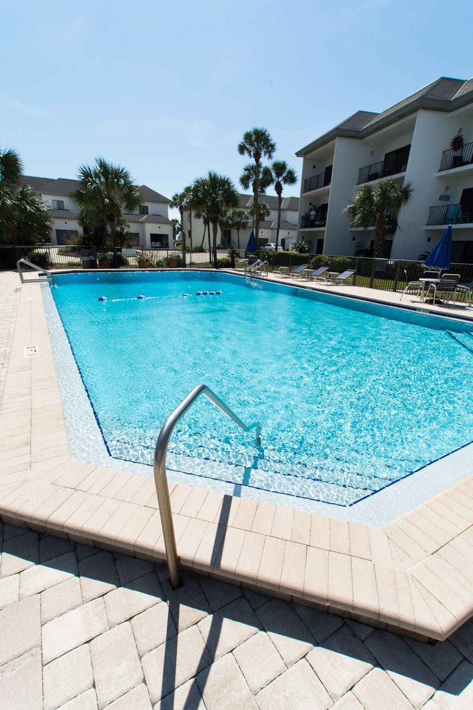 REALX POOLSID (NO SMOKING IN THE POOL AREA) - REALX POOLSID (NO SMOKING IN THE POOL AREA)