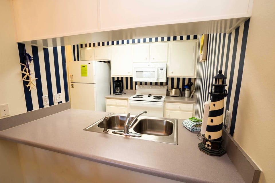 FULLY EQUIPPED  KITCHEN - FULLY EQUIPPED  KITCHEN