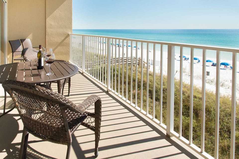 Huge Balcony!