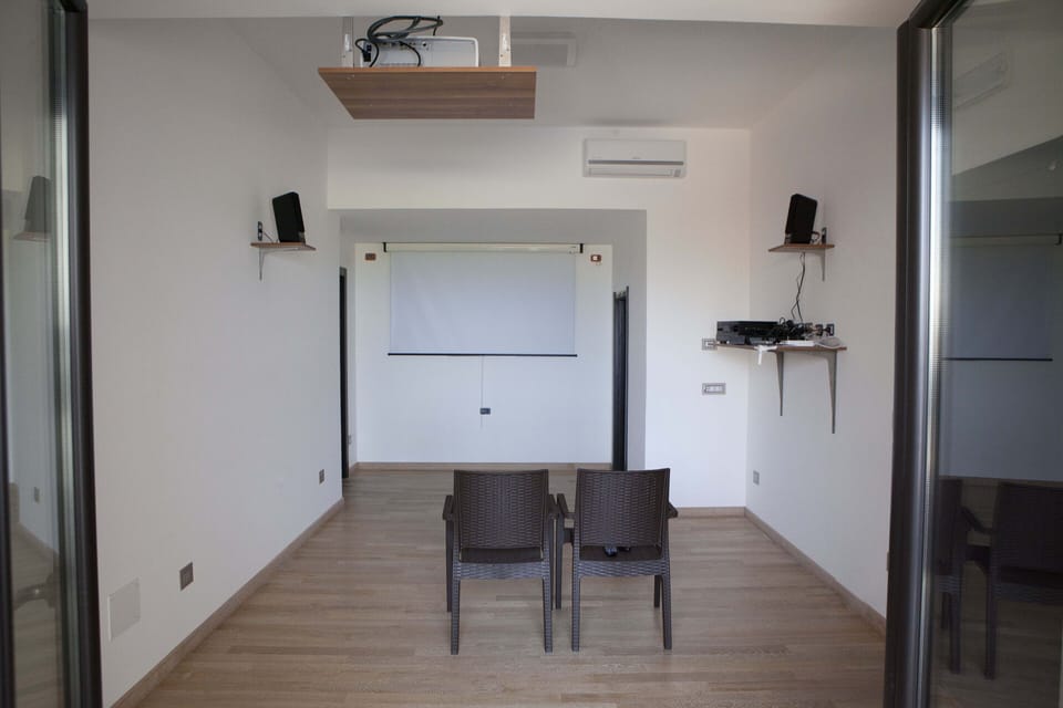 Leisure room with home theatre facilities