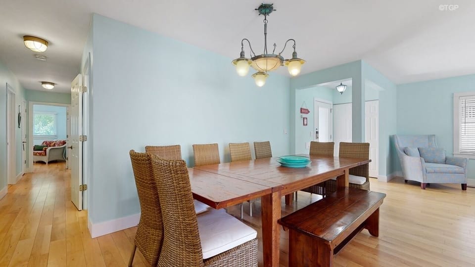 Open concept living and dining areas