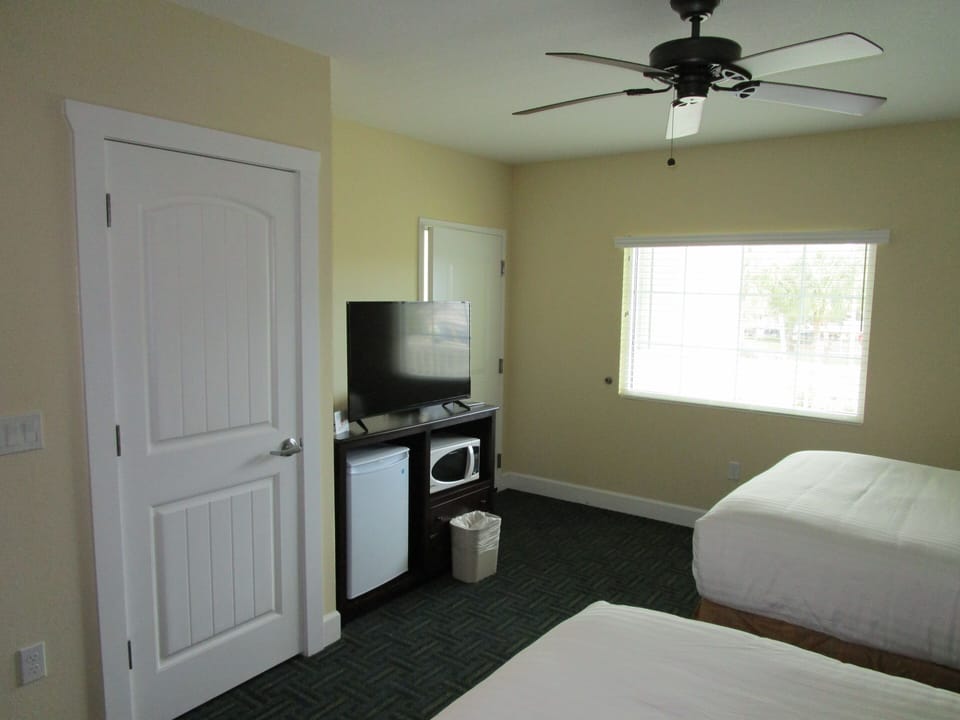 2nd Bedroom with Kitchenette