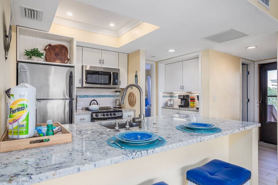 Beautiful upgraded kitchen with stainless appliances.