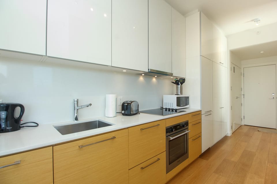 Generous cabinet storage and expansive prep surfaces give you all the room needed for daily meal preparation.