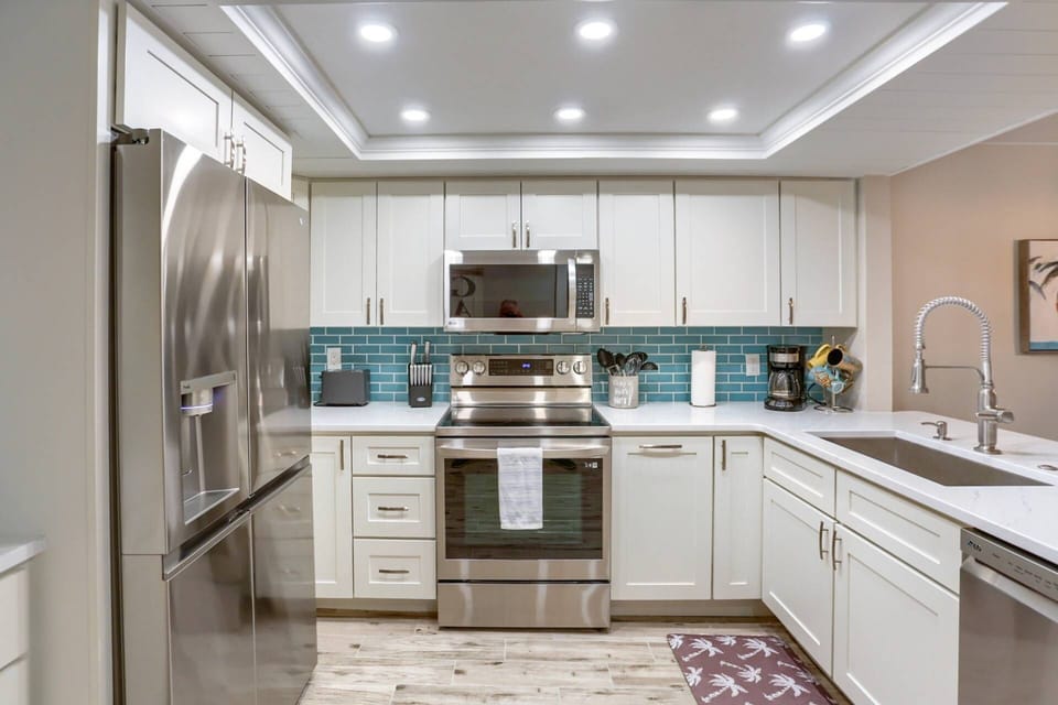 Beautifully Updated Kitchen with Stainless Steel Appliances and Granite Countertops