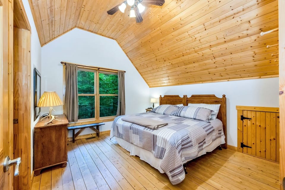 King bed in upstairs bedroom...