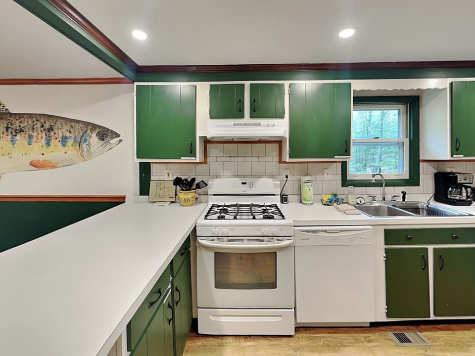 Full Kitchen