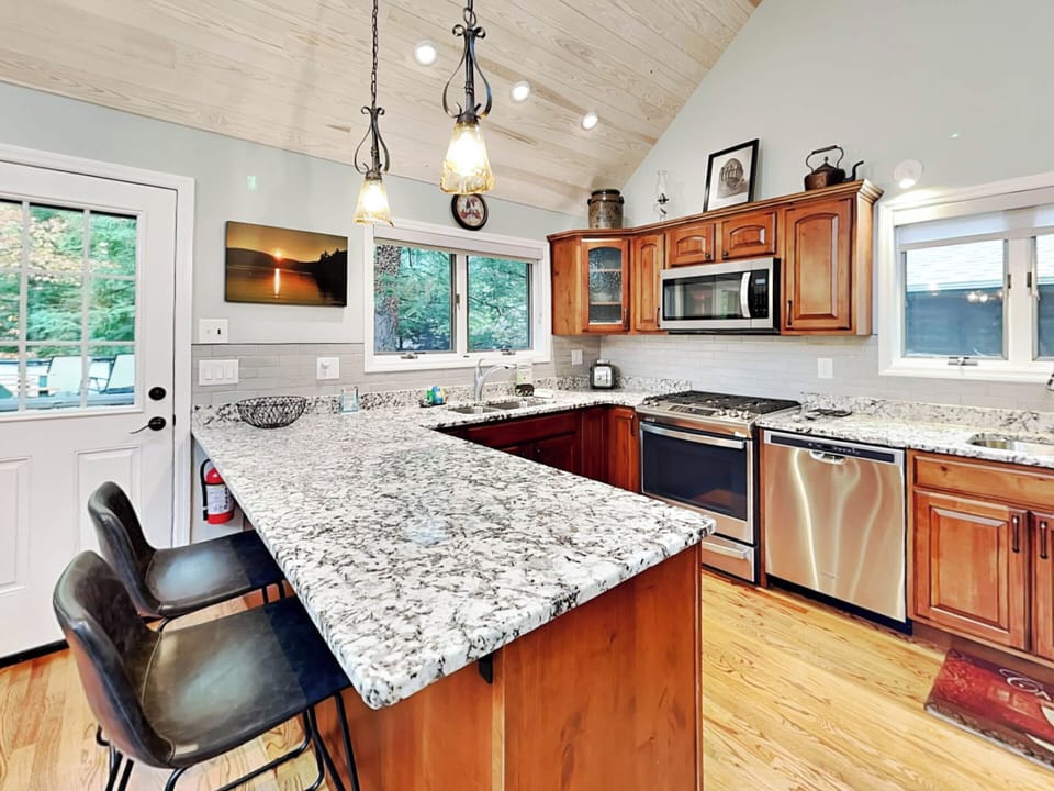 Full Kitchen