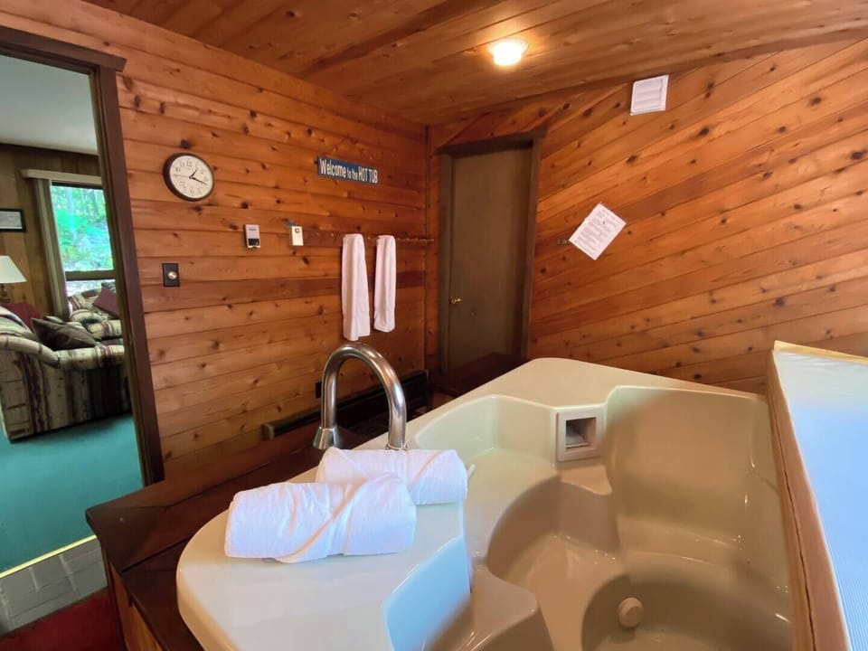 Hot Tub - Lower Level
