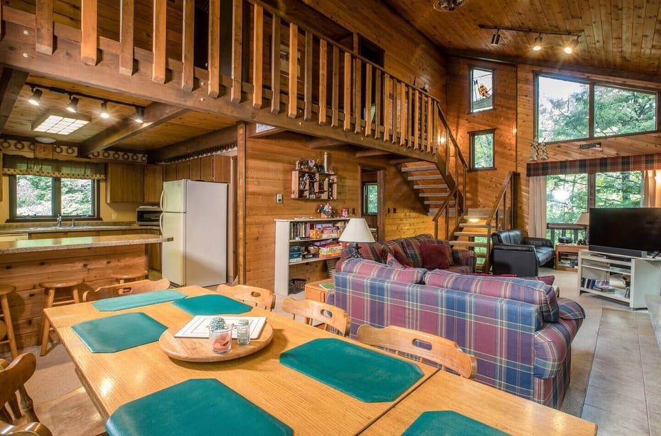 Dining Area - Main Level