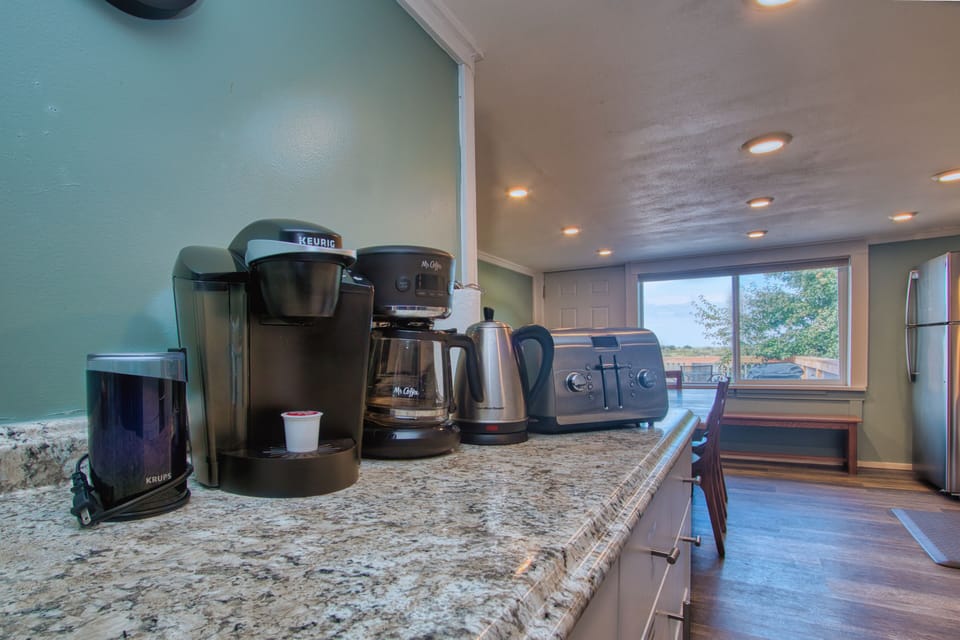 Begin your day with a fresh morning brew. We've provided all the necessary appliances to make your stay absolutely perfect.