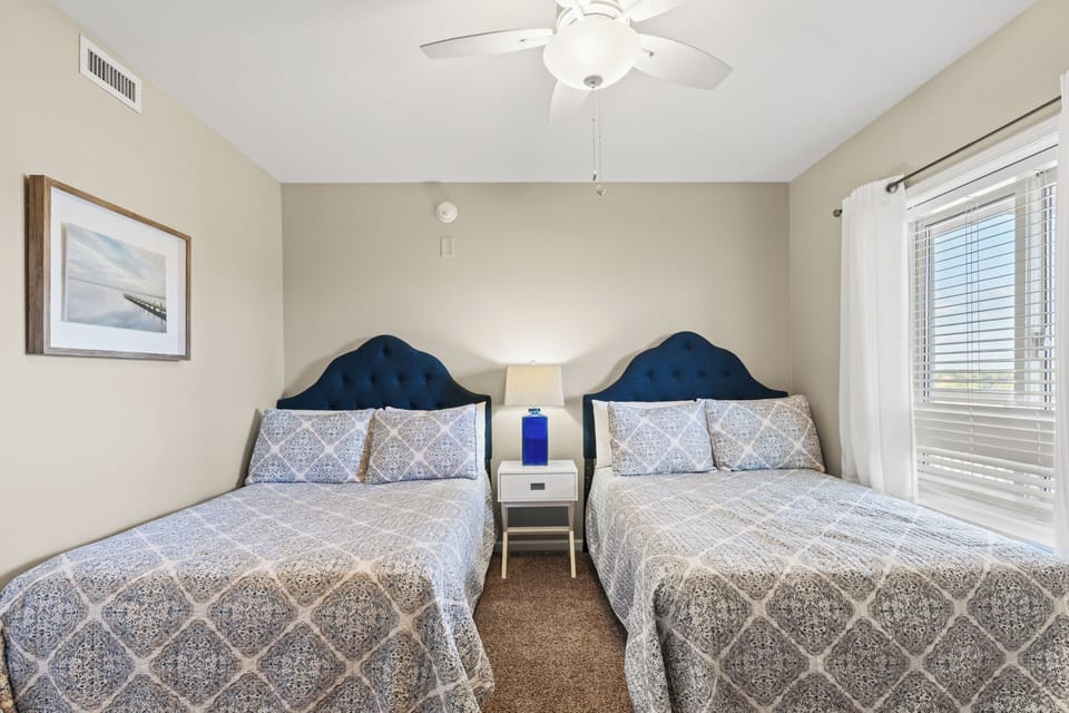 3rd bedroom w/2 fulls