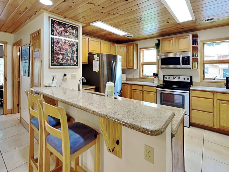 Full Kitchen