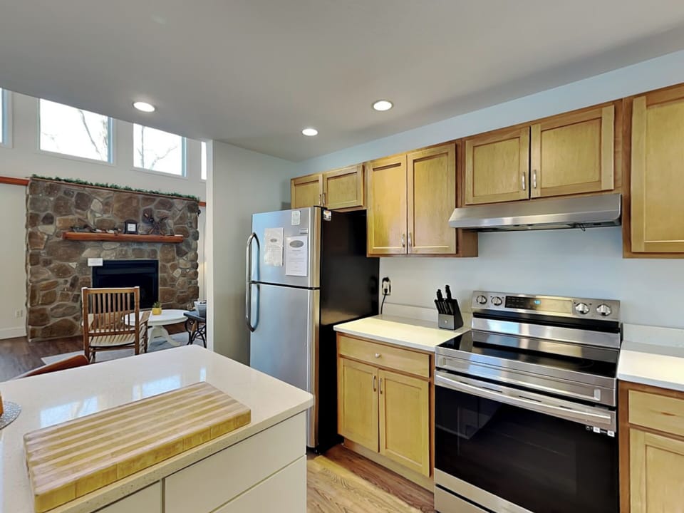 Full Kitchen