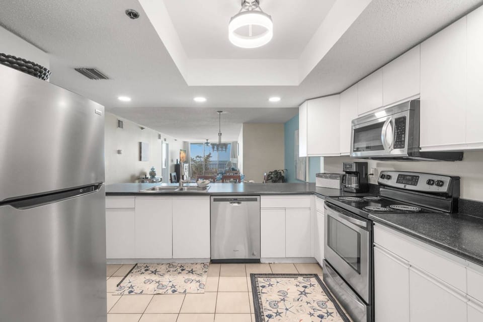 Fully Equipped Kitchen with Stainless Steel Appliances