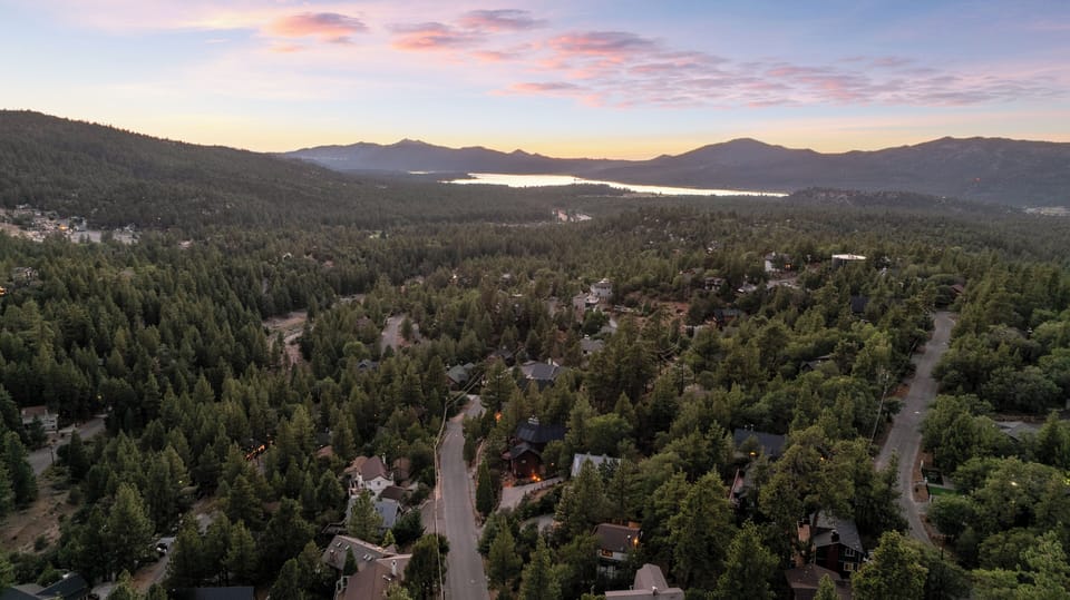 Close to Lake and Slopes - Extremely close to Lake and Slopes