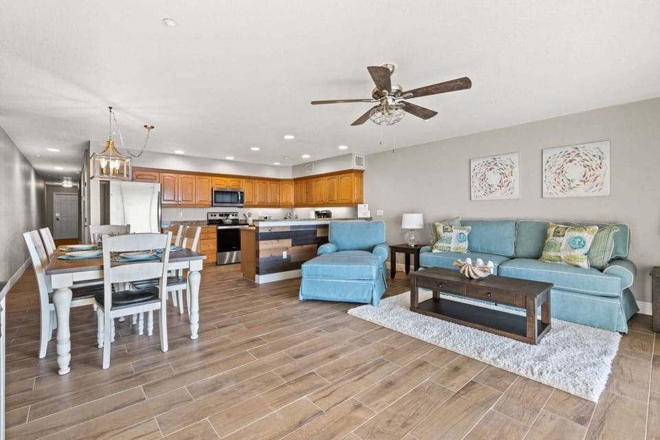 Updated Kitchen, Dining and Living Rooms