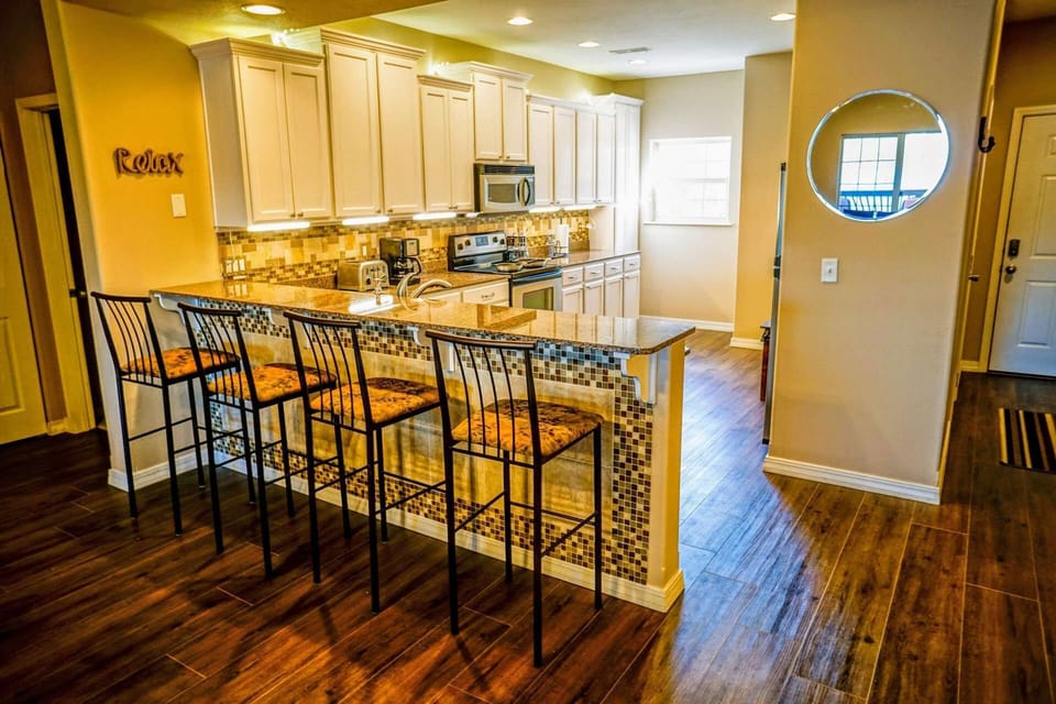 Breakfast Bar Seating For Four.
