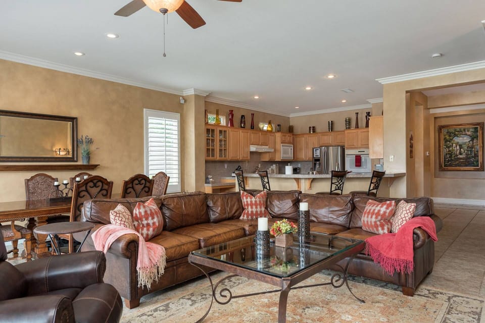 view of dinning room and kitchen open space