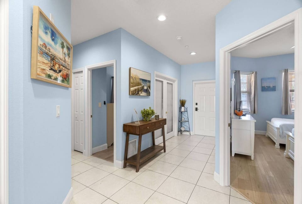 Inviting Condo Entryway