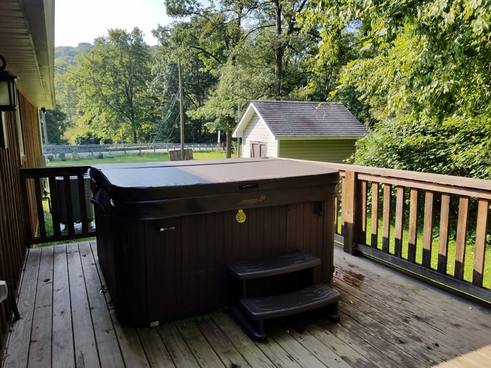 Outdoor Hot Tub - Maintained all-year long.