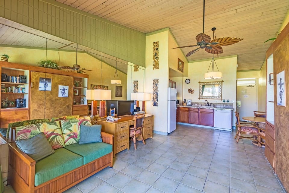 Second floor unit in the G building with vaulted ceilings.