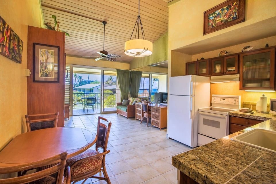 Napili Shores G256 is an upgraded oceanview studio with tile flooring and granite counter tops through out.
