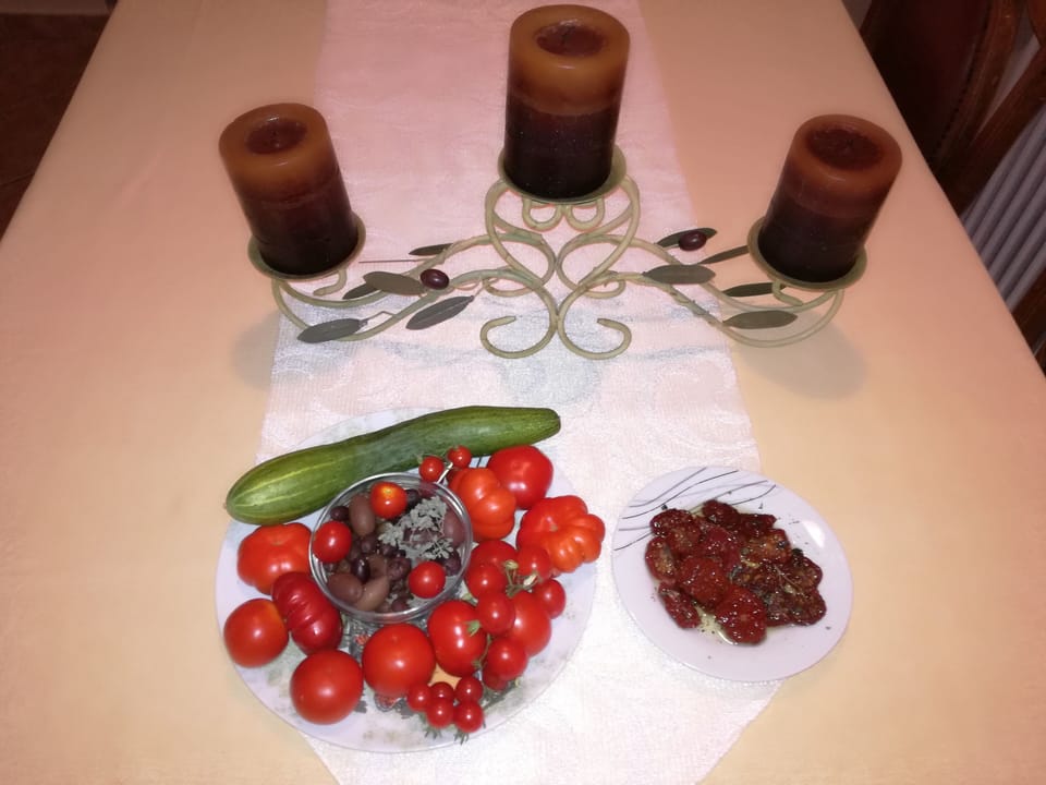Welcome from the neighbour garden