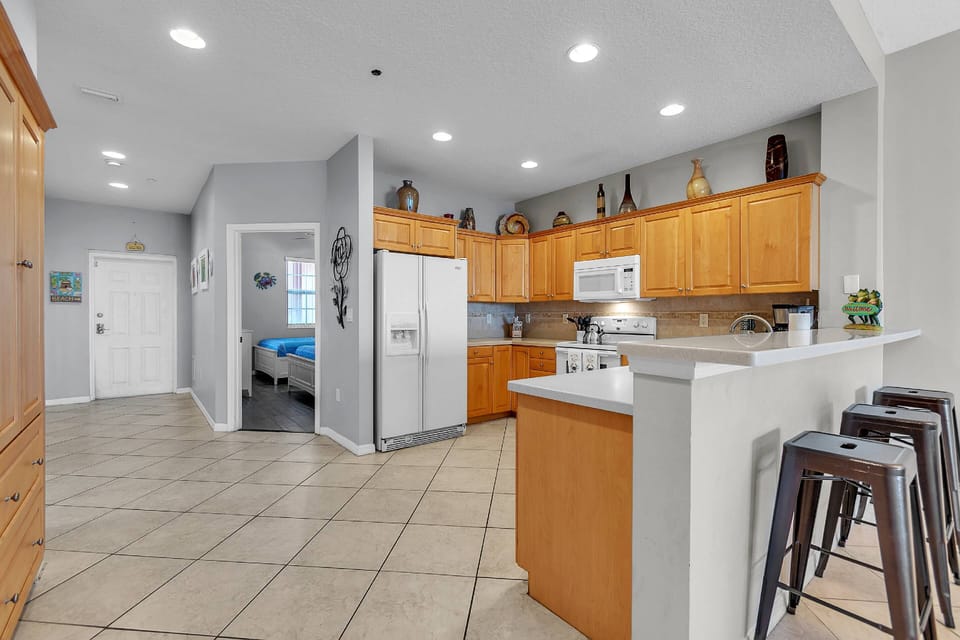 Kitchen with bar stool seating