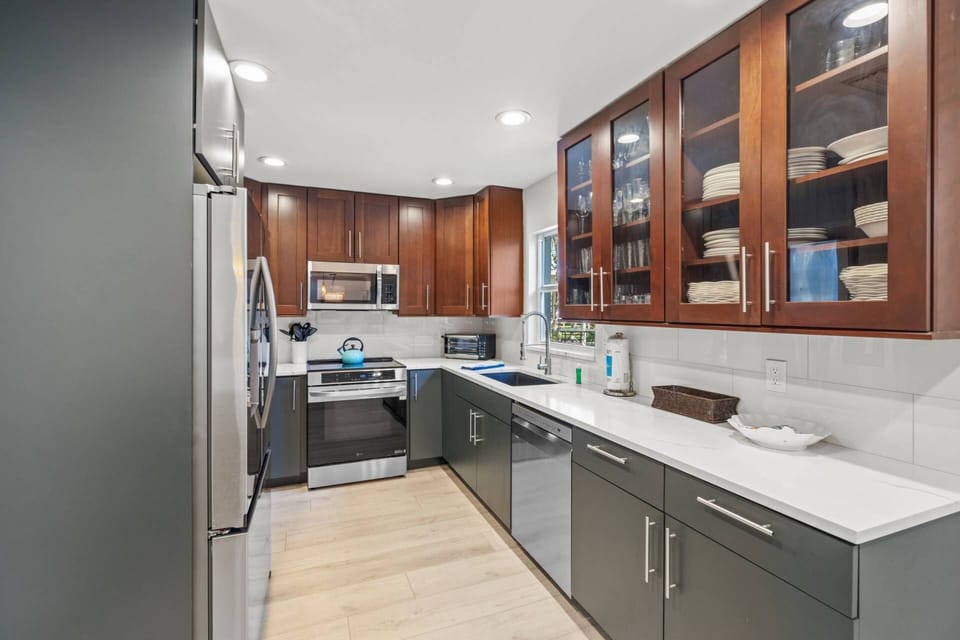 Beautiful clean high end kitchen, newly renovated! All you need to whip up homemade meals.