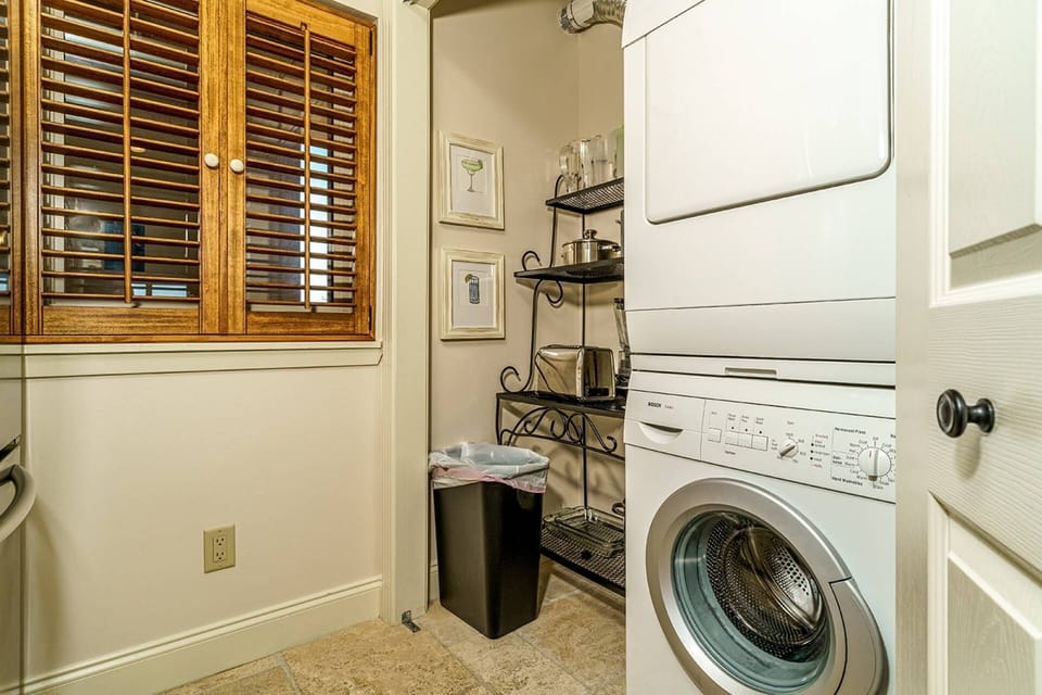 Full Sized Washer & Dryer