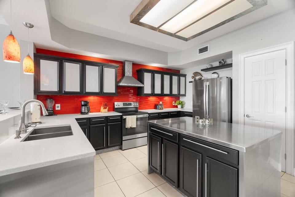 Fully Equipped Kitchen with Stainless Steel Appliances
