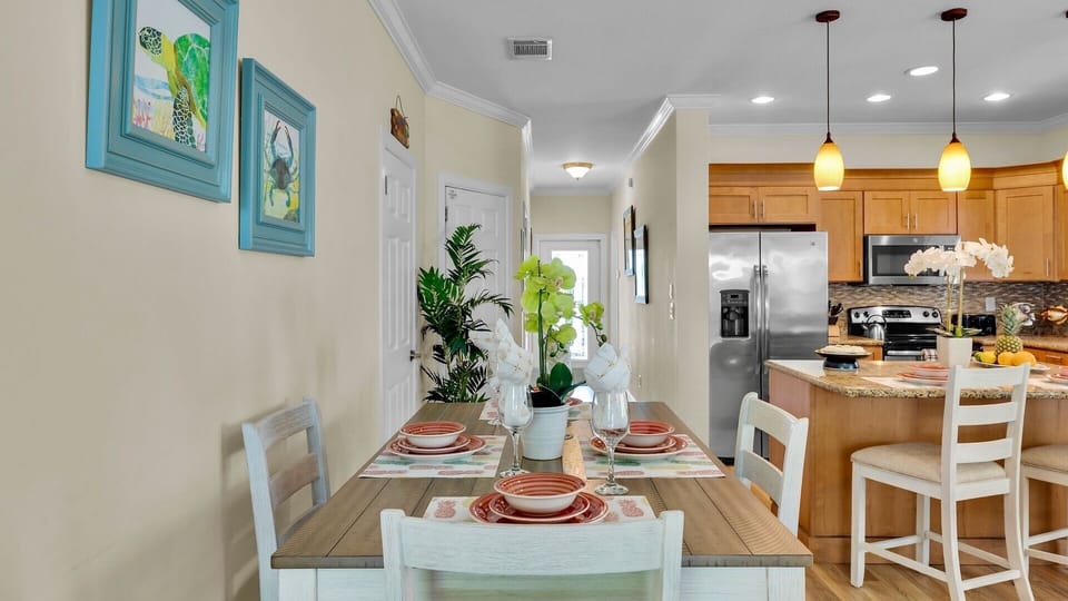 6-1312 LAIRD STREET dining - 1