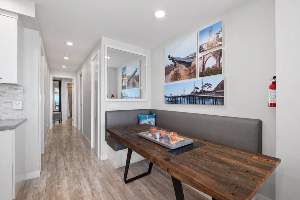 Dining area looking to hall