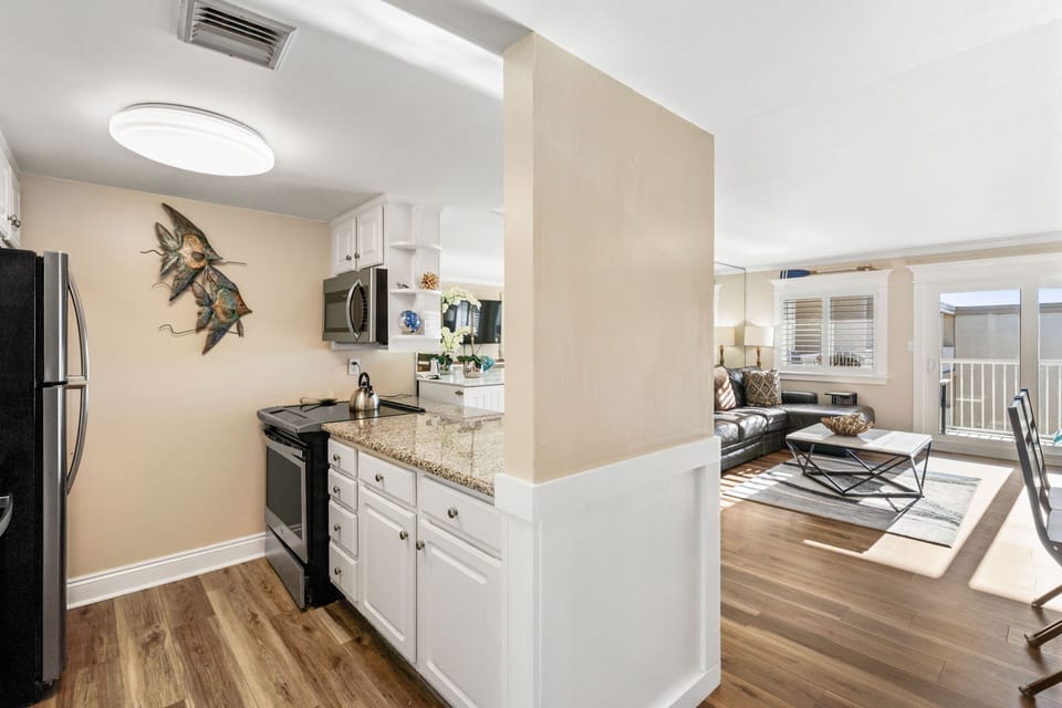 HSRC 712 Kitchen/Living Area