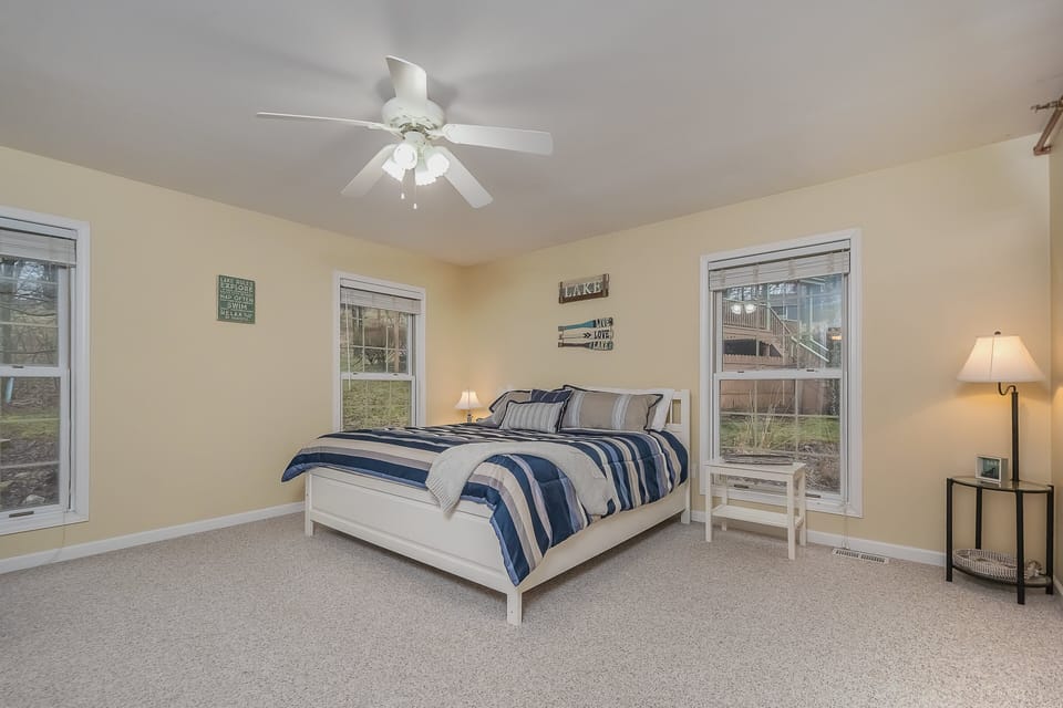 Main Level Primary Suite - King Bed, TV, Ensuite Bath
