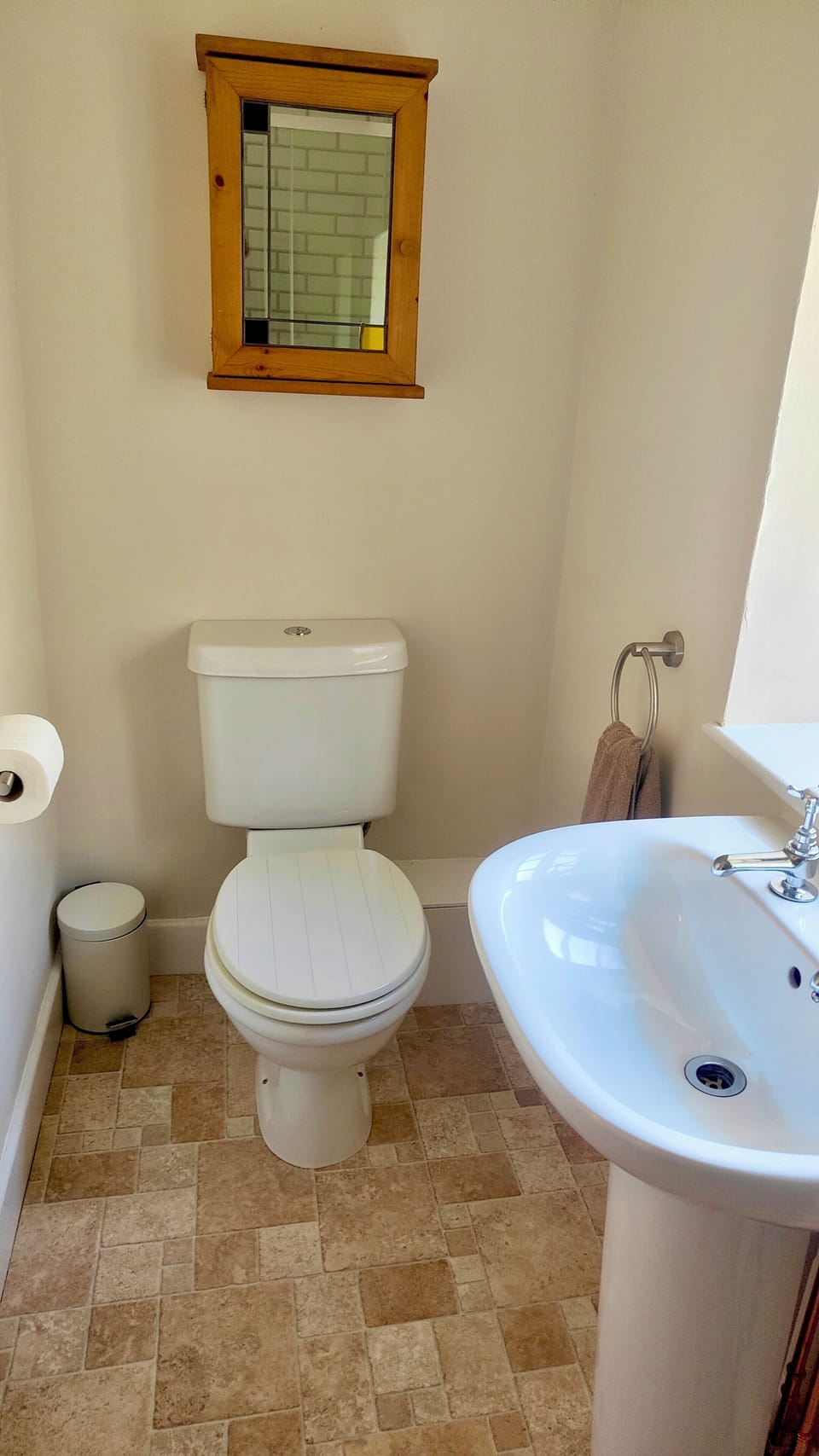 Twin bedroom ensuite