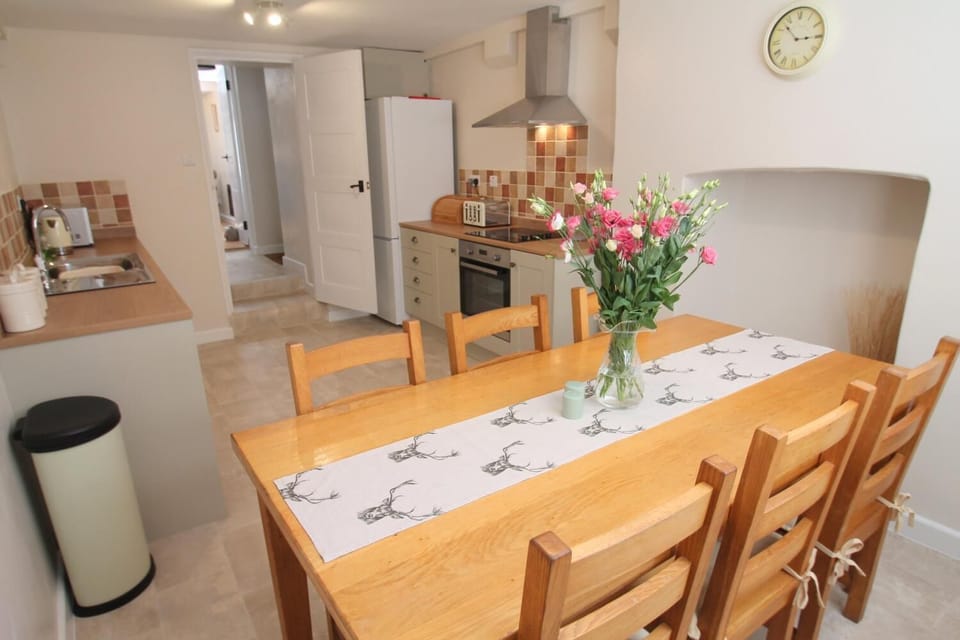 Spacious and well equipped Kitchen Diner