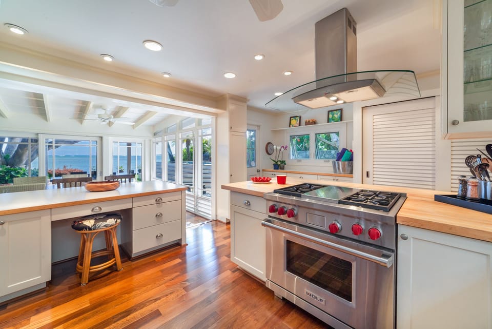 Kitchen - The kitchen has everything you need to whip up your favorite meal.