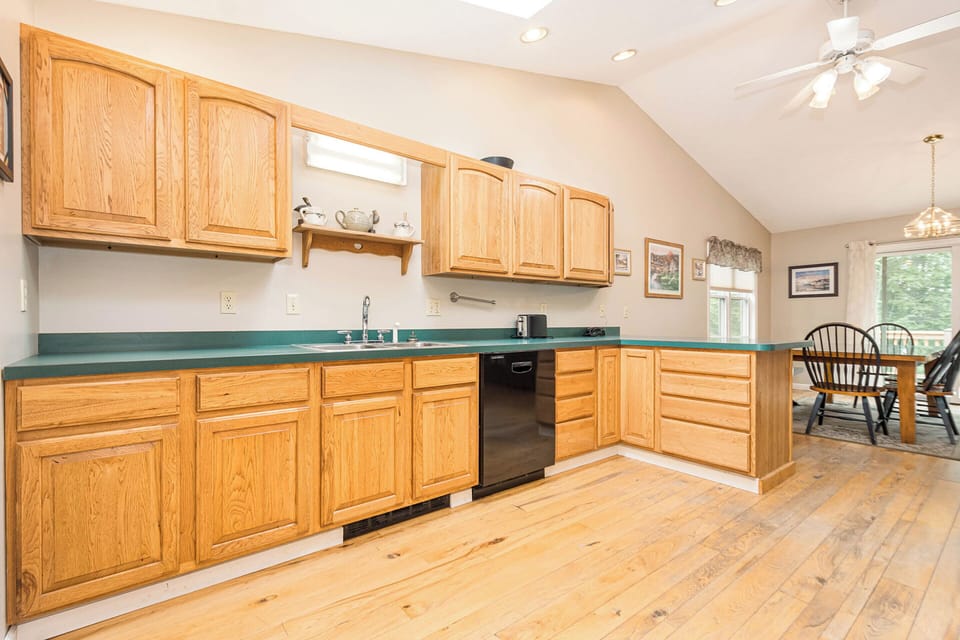 Full Kitchen