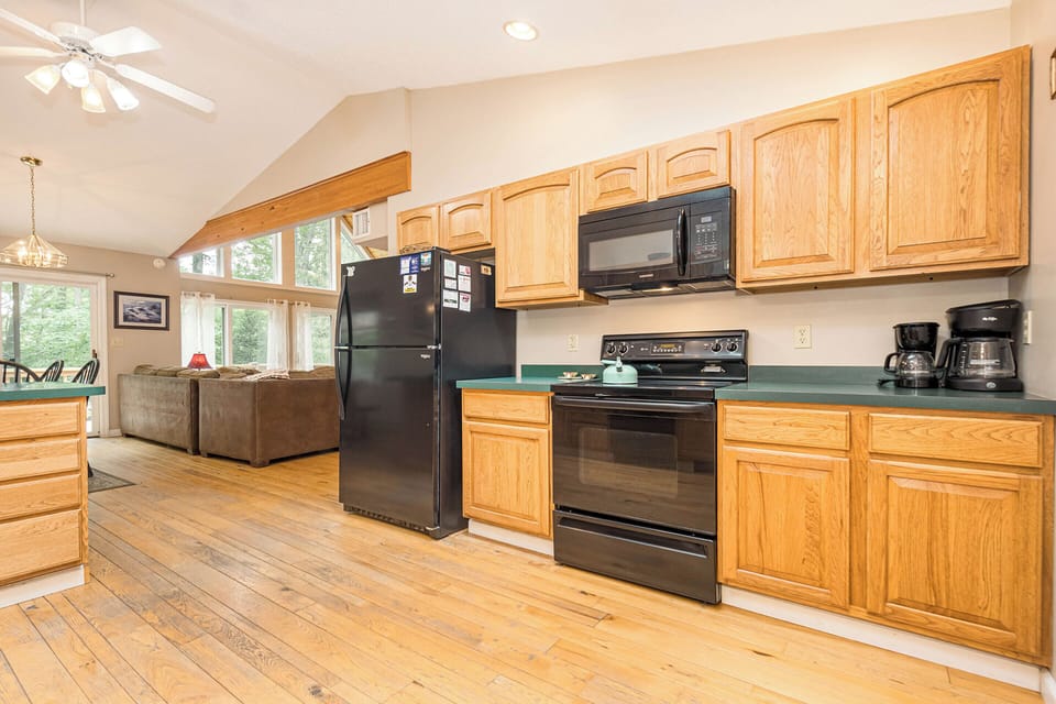 Full Kitchen
