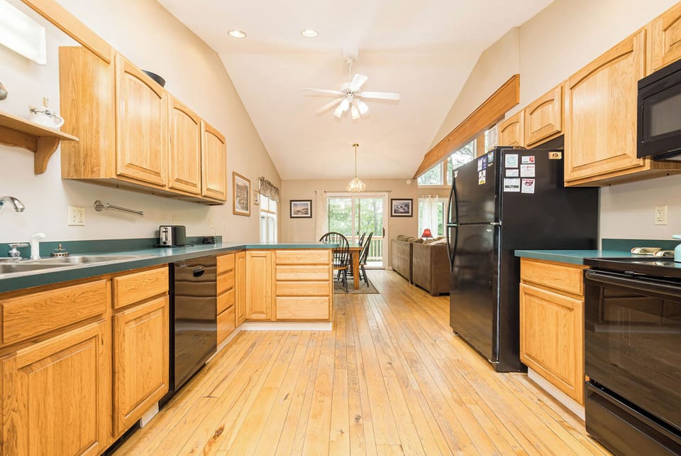 Full Kitchen
