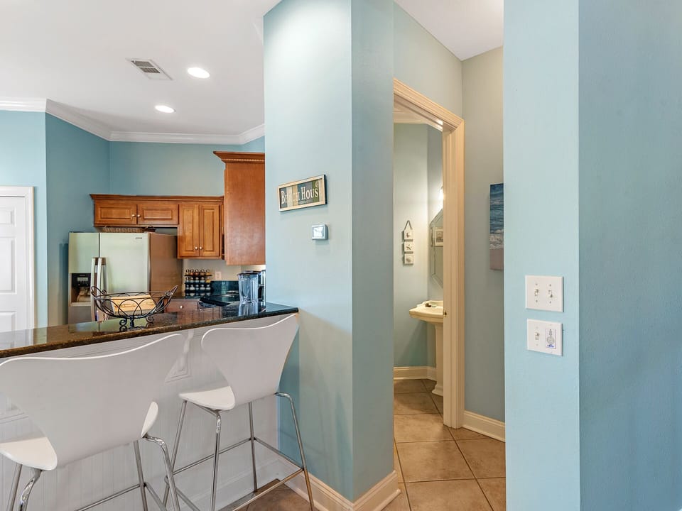 Breakfast Bar and Powder Room