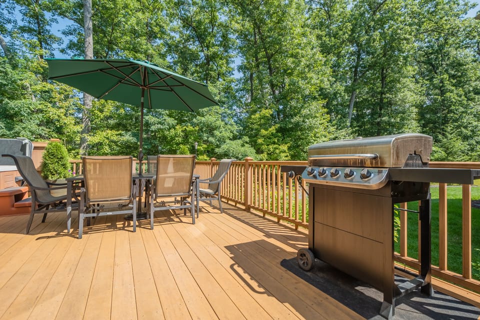Deck - Grill