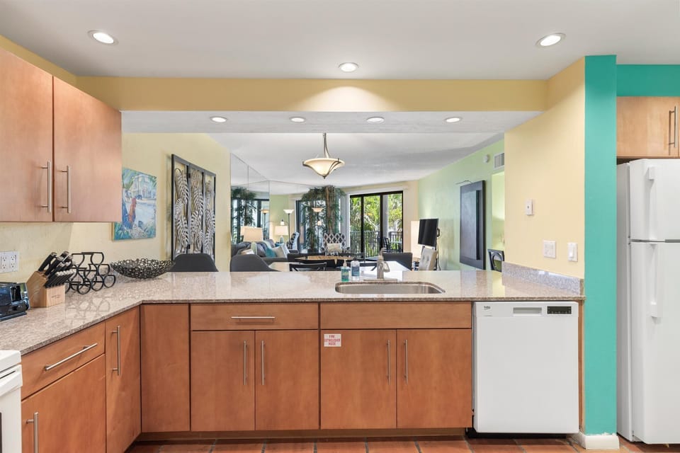 Full Kitchen