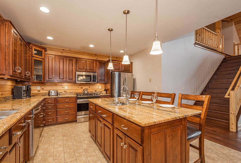 Full Kitchen