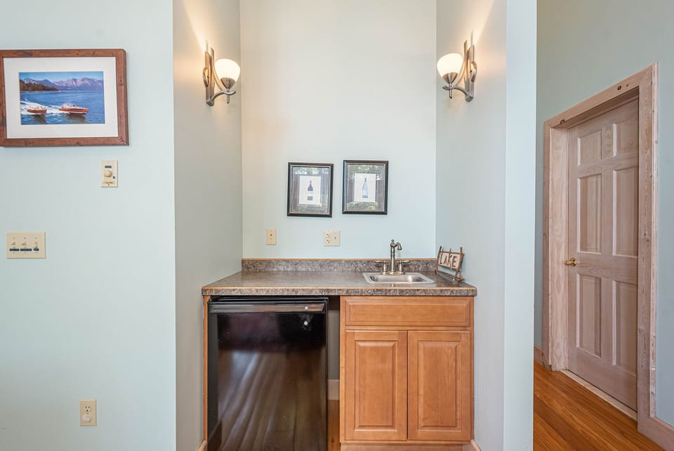 Wet Bar