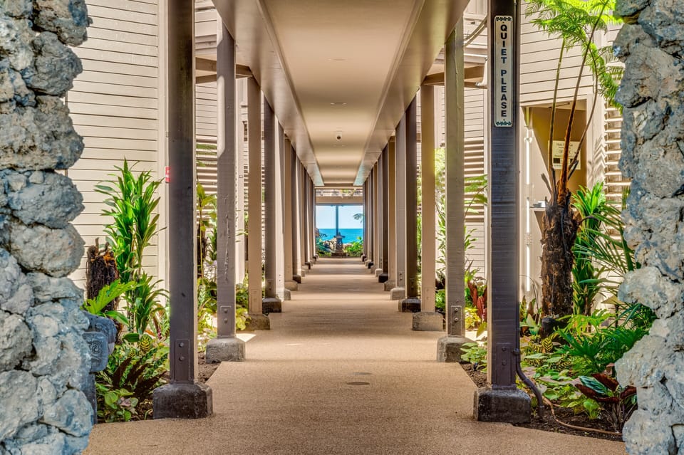 Welcome to Hale Hui Kai - New breezeway, landscaping, lighting!!!