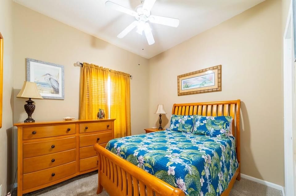 Guest Bedroom (first floor)