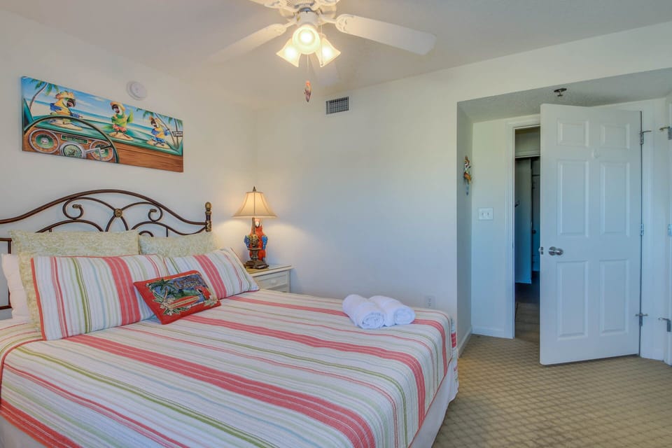 4th Bedroom w/1 Queen